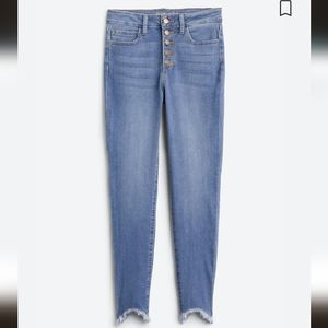 Just USA - Lola High Rise Exposed Button Fly Chew Hem Skinny Jean Size 8 / 29